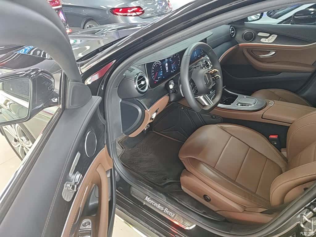 Mercedes-Benz E-Class, 2024 16