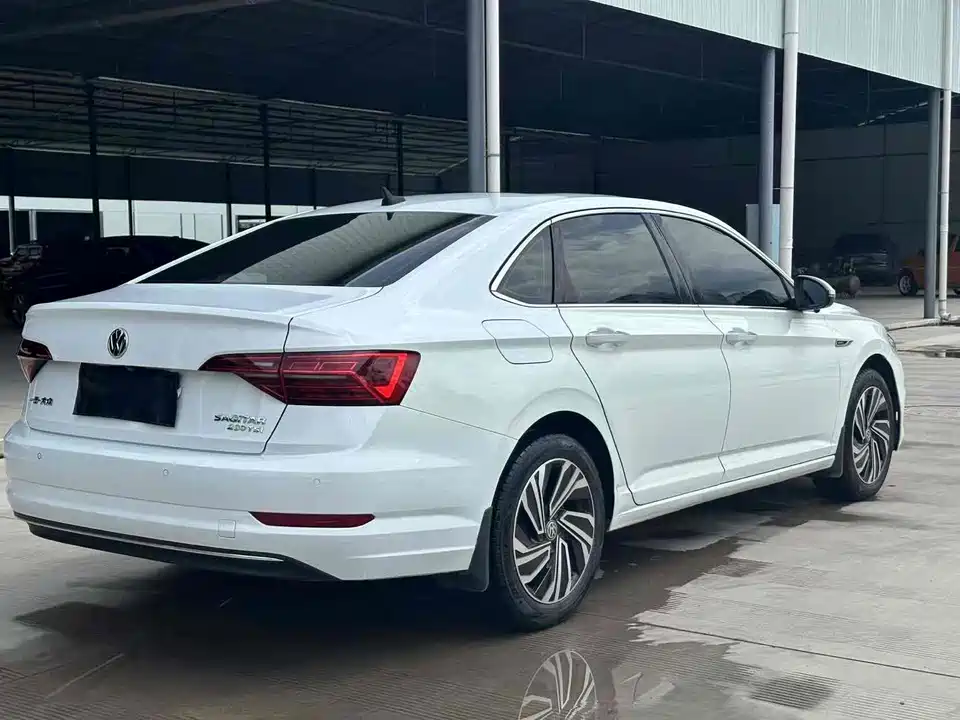 Volkswagen Sagitar