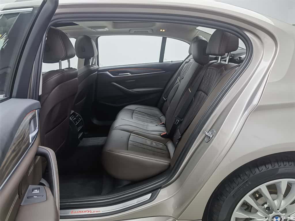 BMW 5 Series, 2017 15