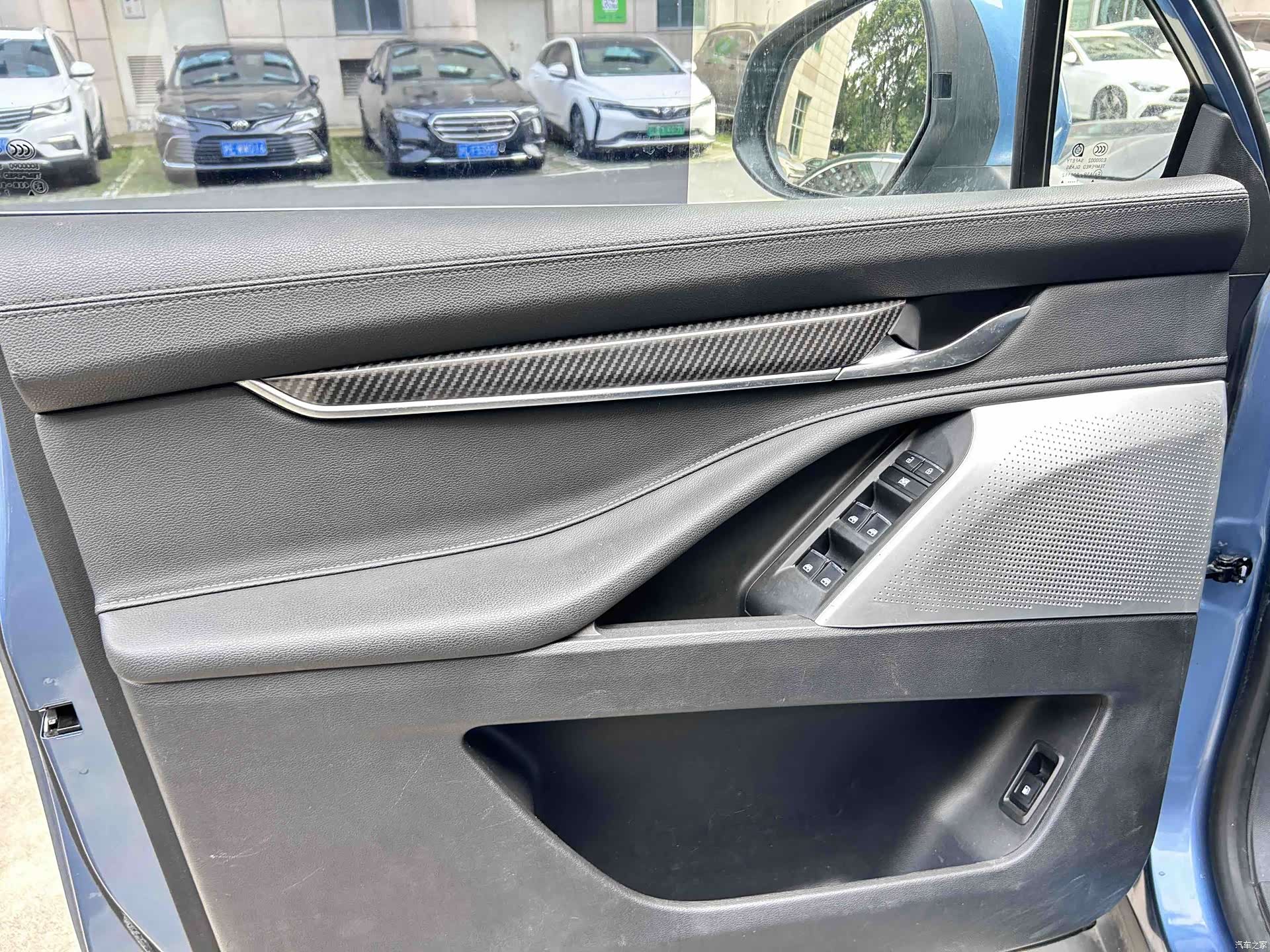 Maxus D90, 2017 10