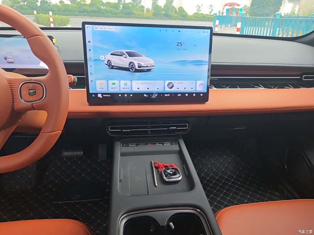 Wuling Starlight, 2025 9