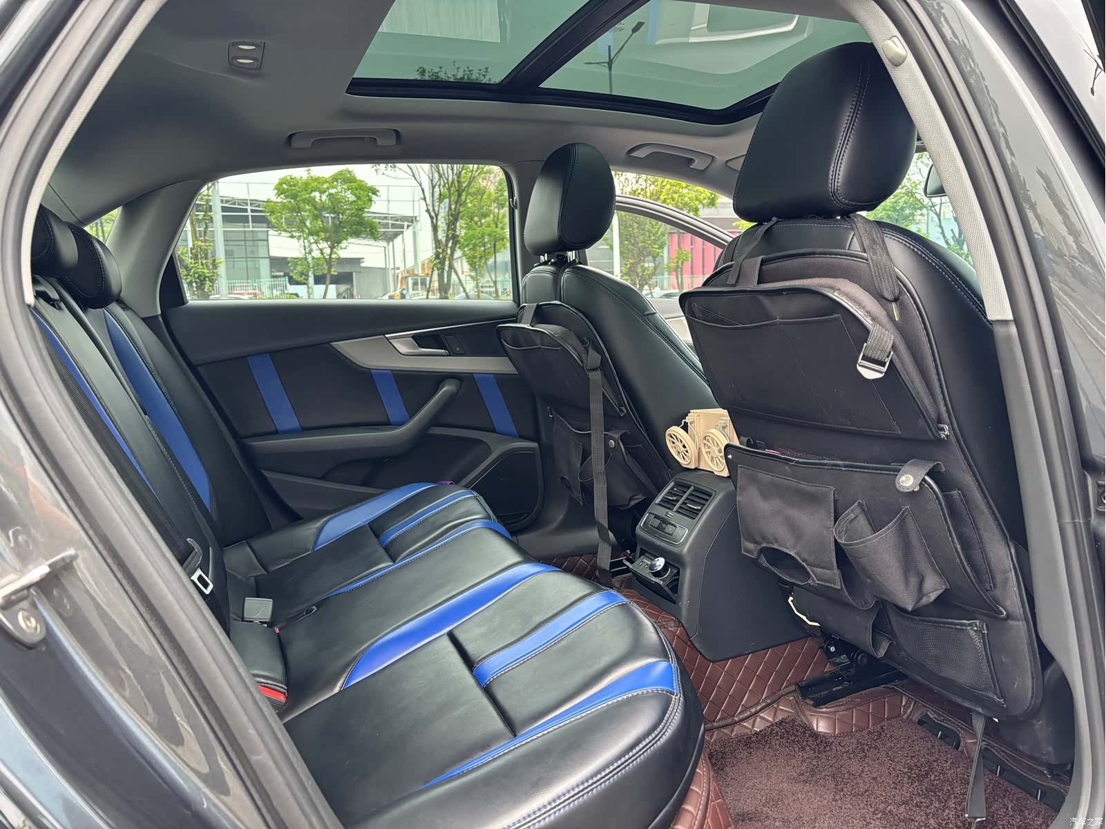 Audi A4L, 2019 8