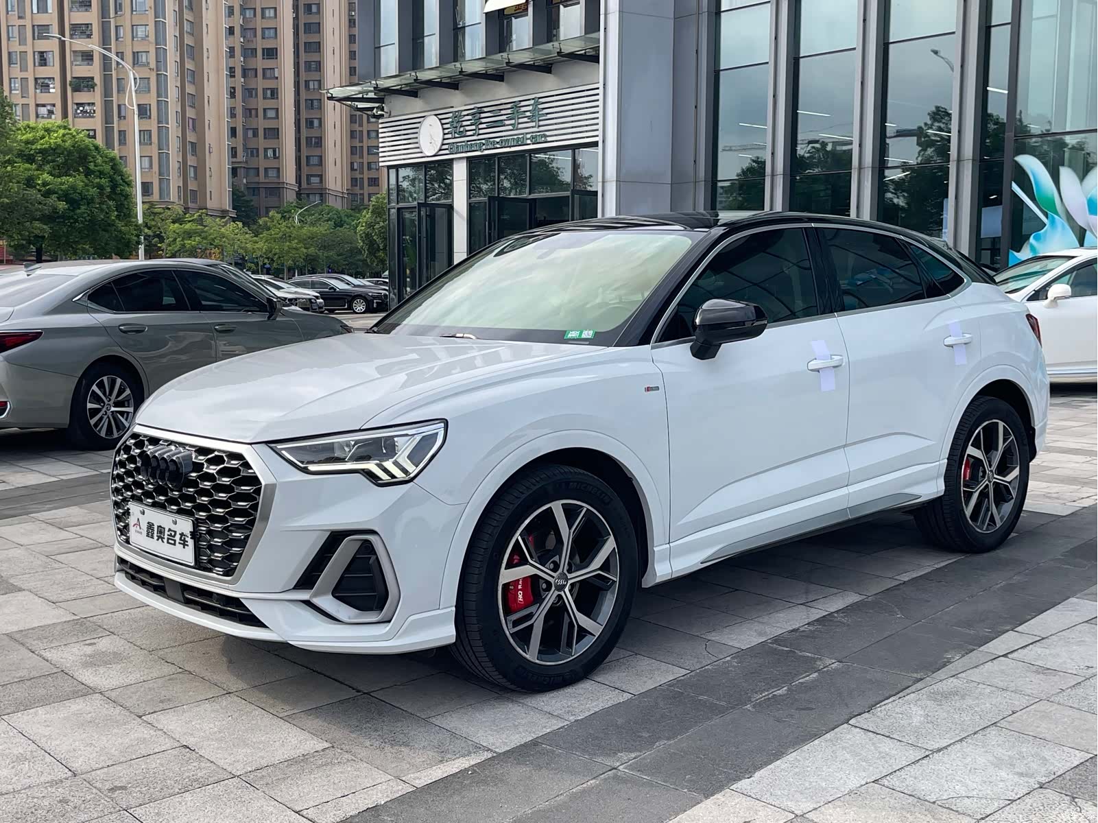 Audi Q3, 2021 1