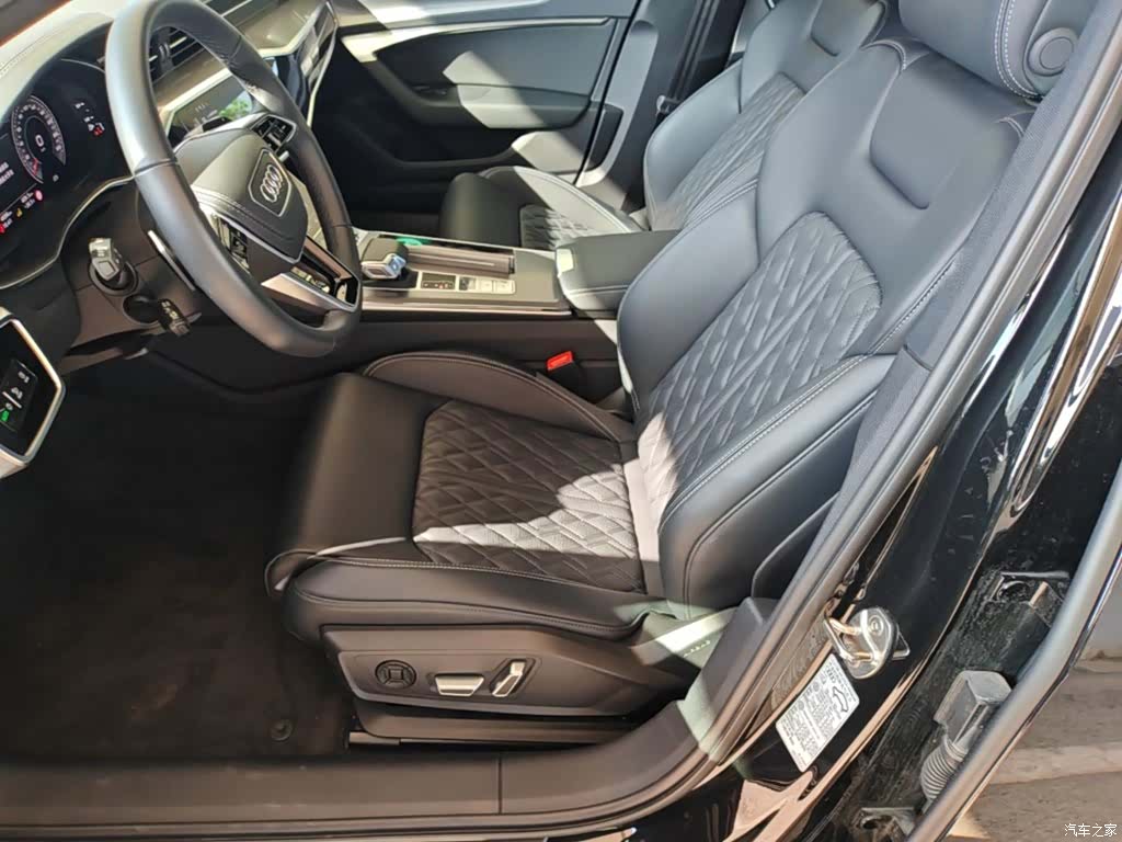 Audi A6L, 2025 22