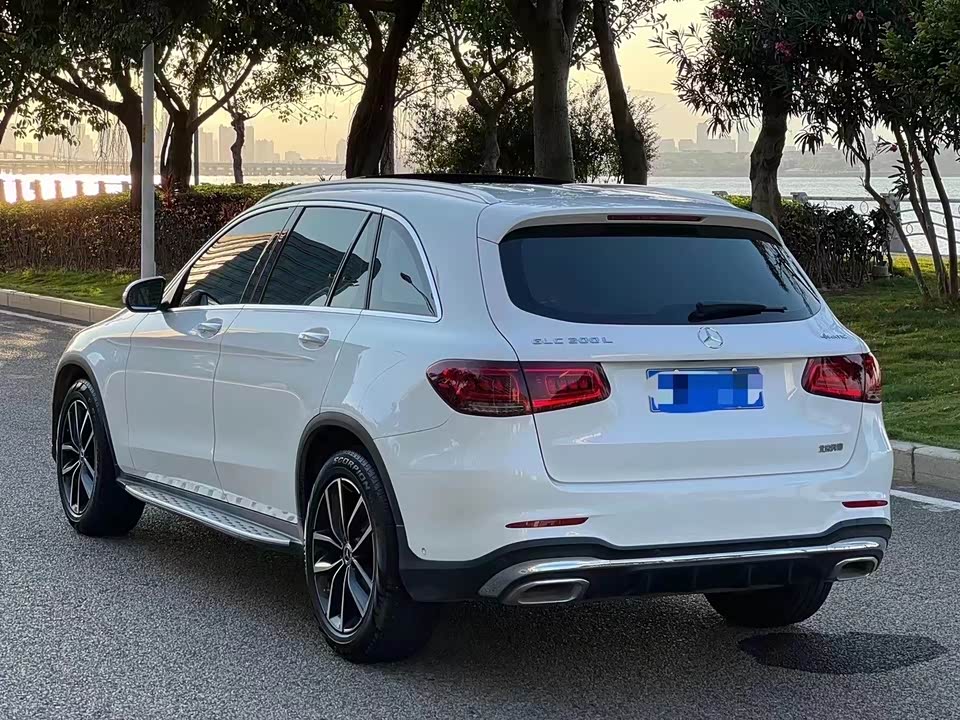 Mercedes-Benz GLC Mercedes-Benz GLC