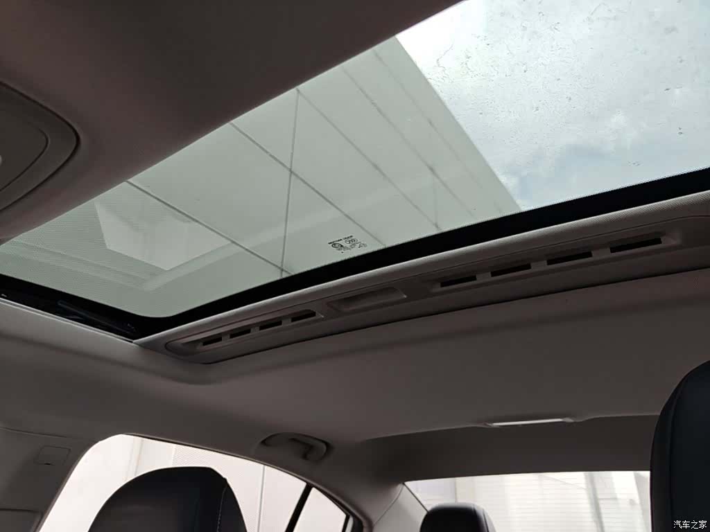 Roewe i5, 2019 18