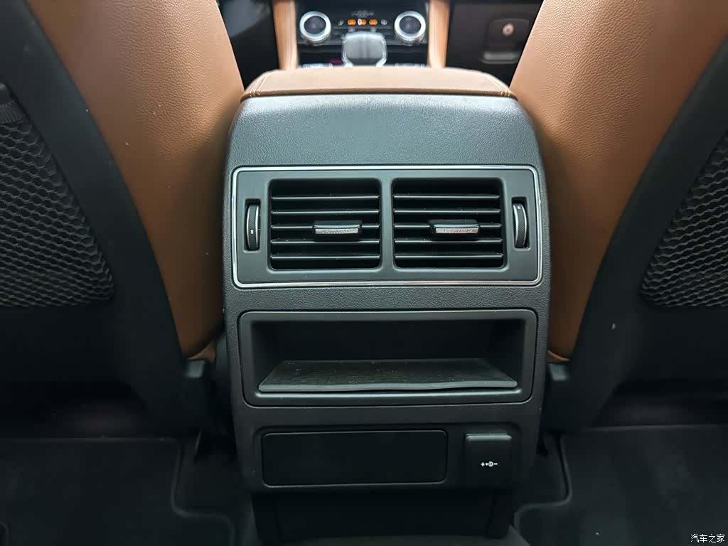 Jaguar F-PACE, 2023 17