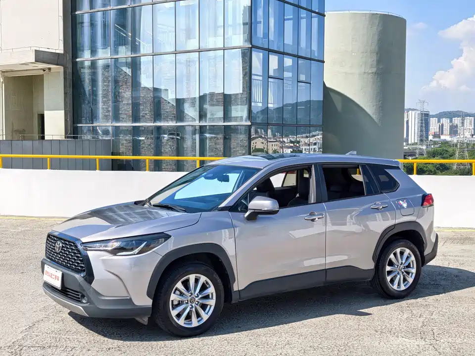 Toyota Corolla Sharp amplifier