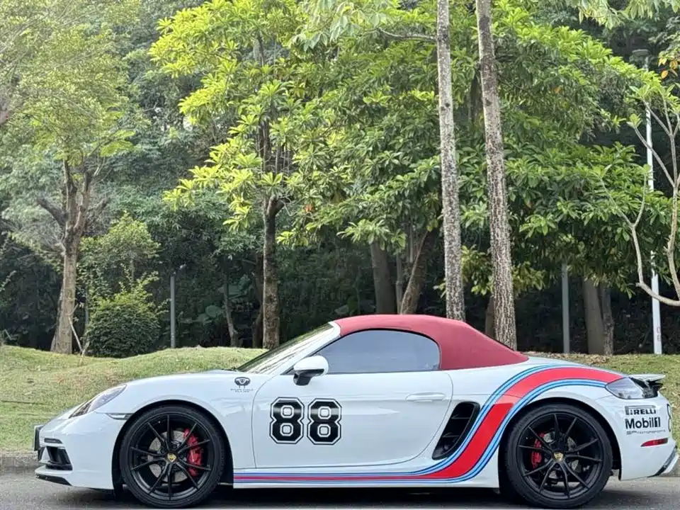 Porsche 718