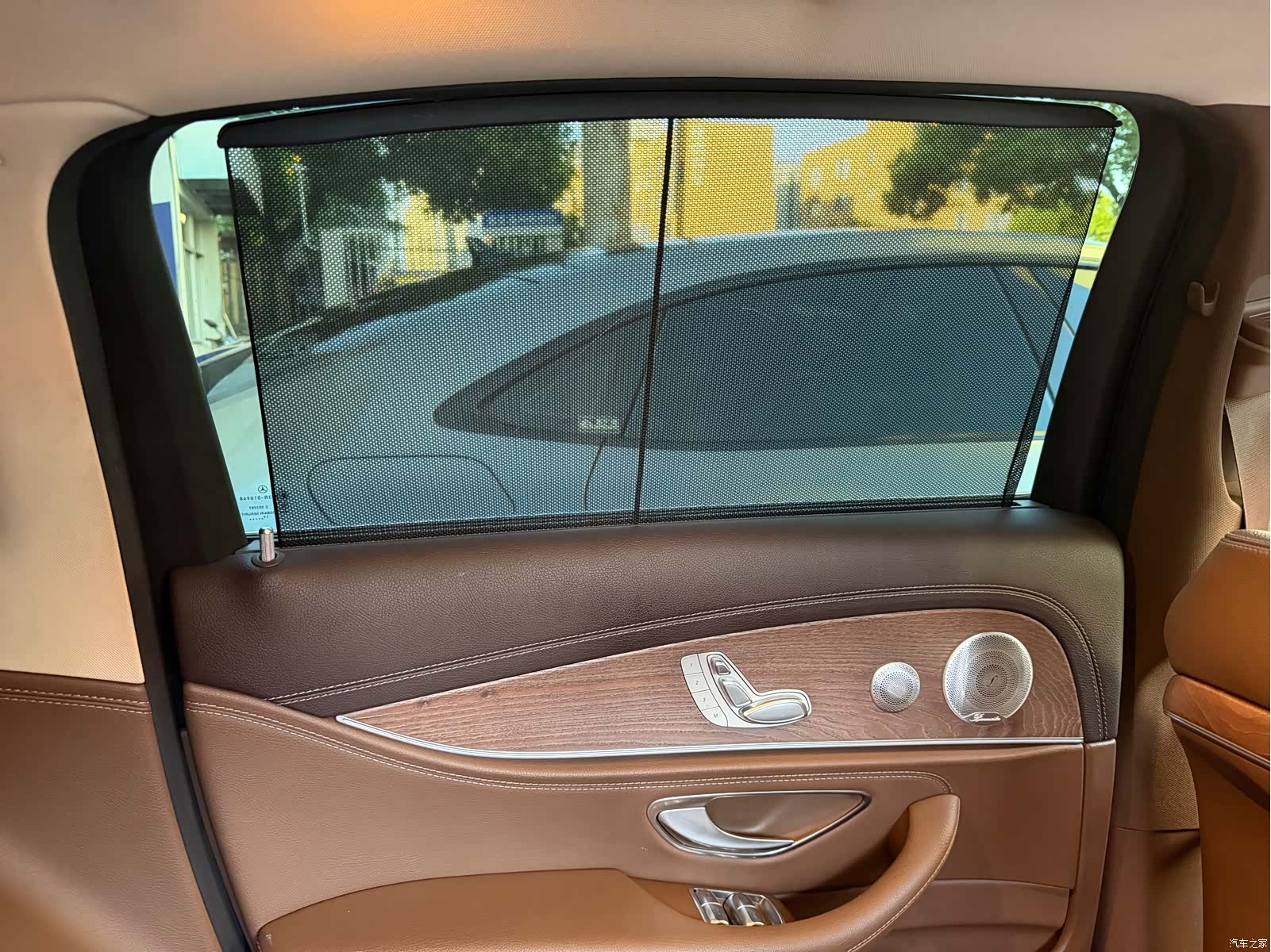 Mercedes-Benz E-Class, 2019 13
