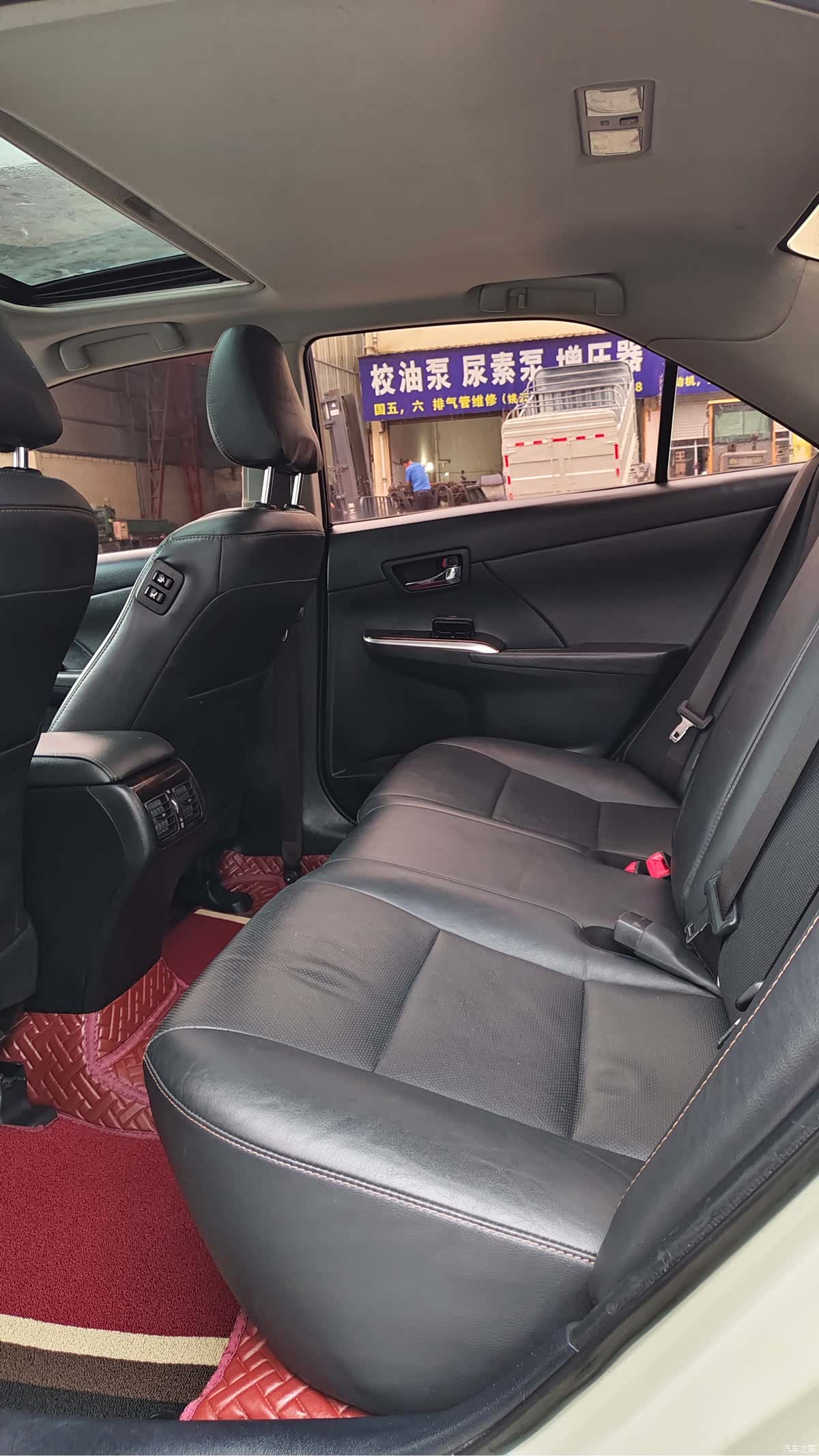 Toyota Camry, 2017 12