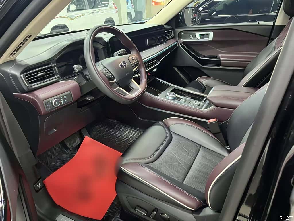 Ford Explorer, 2023 13
