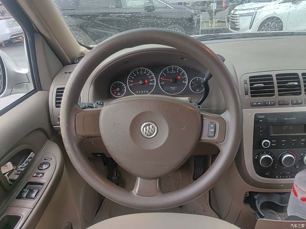 Buick GL8, 2016 4