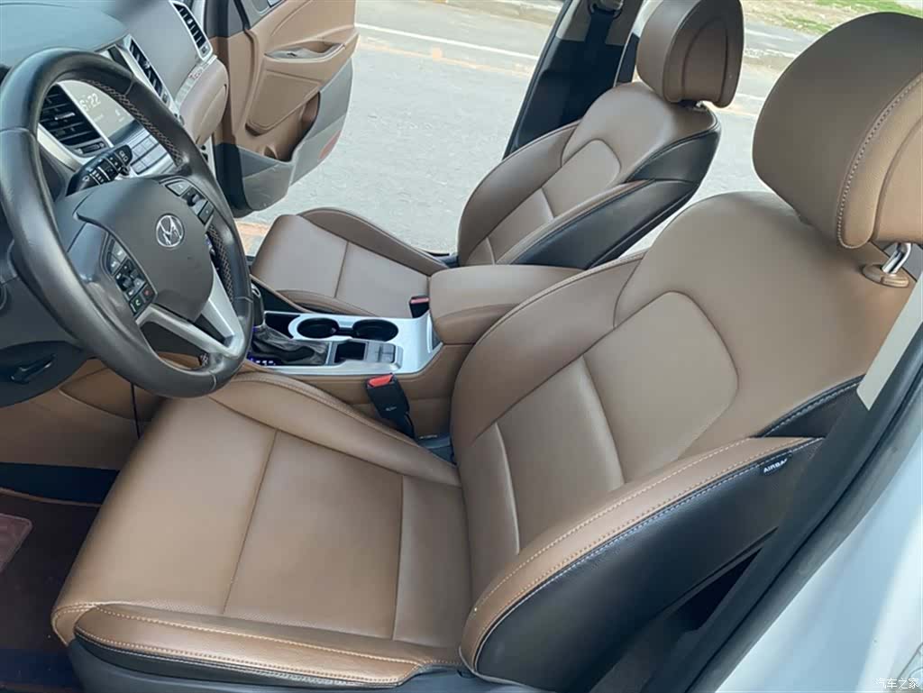 Hyundai Tucson, 2016 11