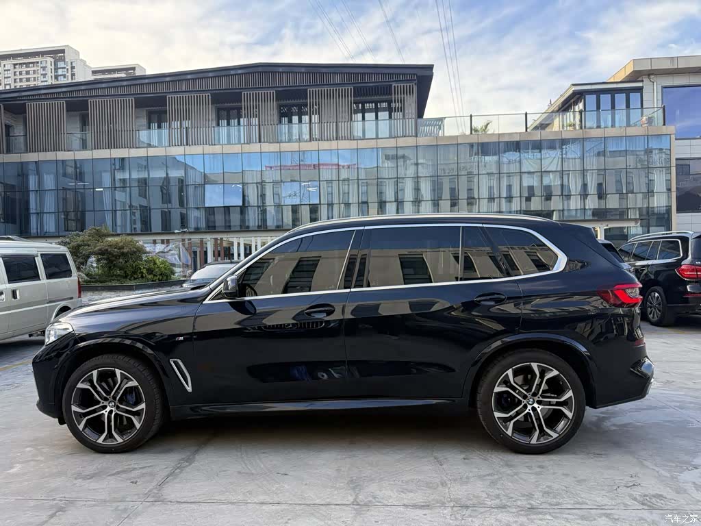 BMW X5, 2022 все фото