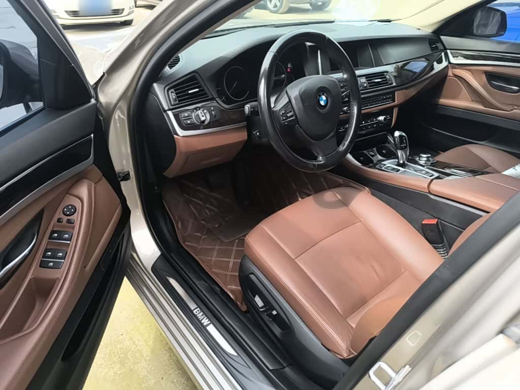 BMW 5 Series, 2017 16