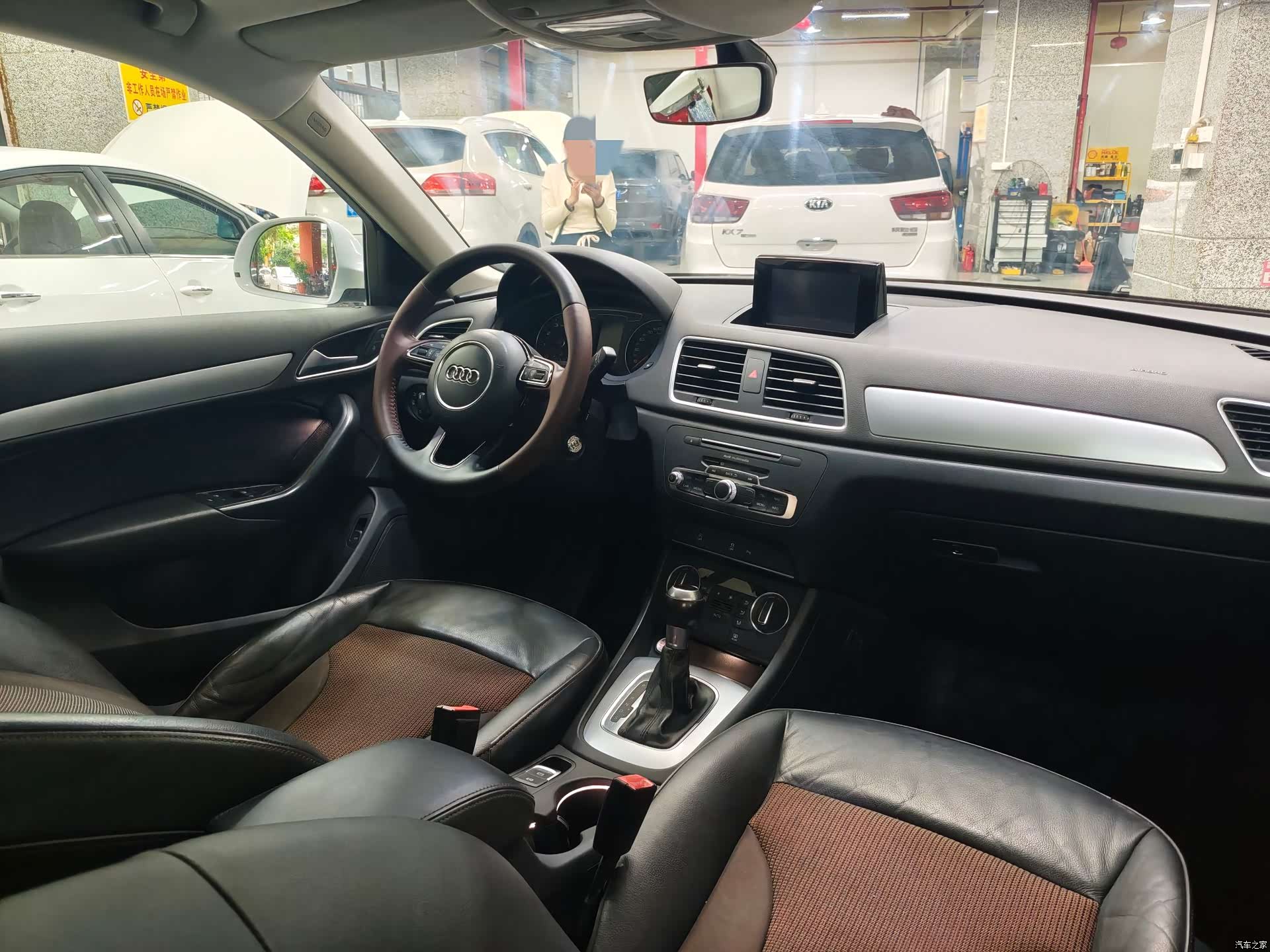 Audi Q3, 2018 11