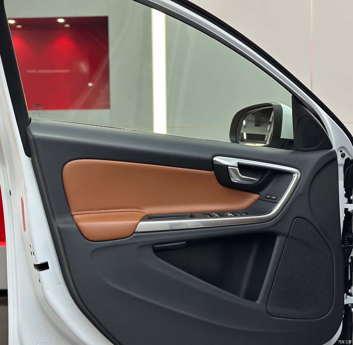Volvo S60, 2018 все фото