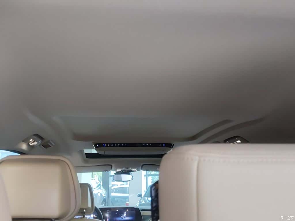 Buick GL8, 2025 18