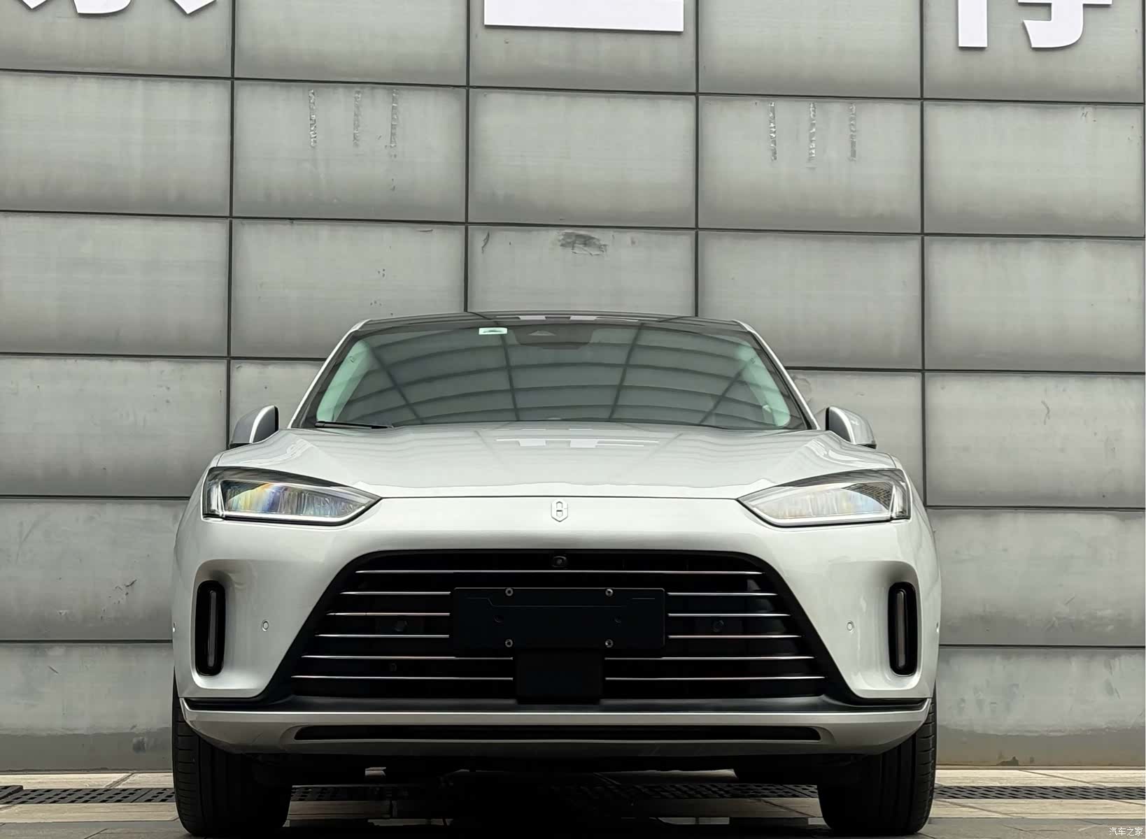 AITO M5, 2022 2
