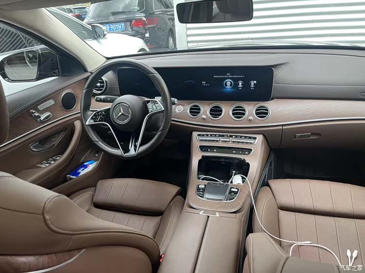 Mercedes-Benz E-Class, 2021 4