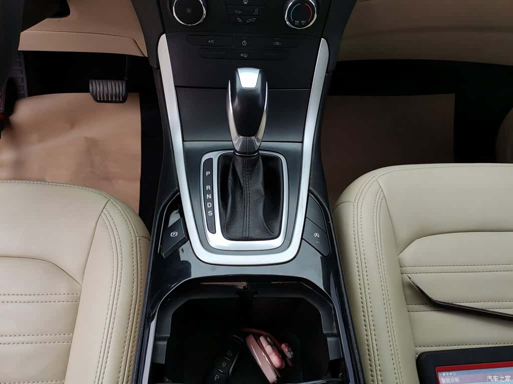 Ford Edge, 2017 10
