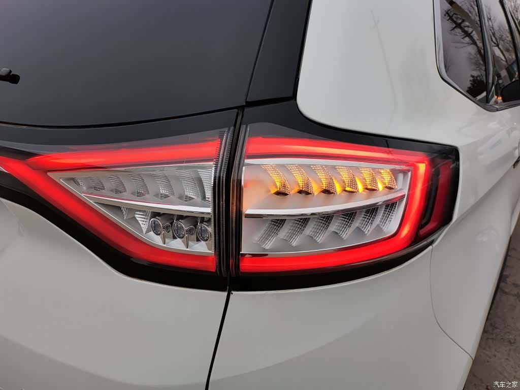 Ford Edge, 2017 24