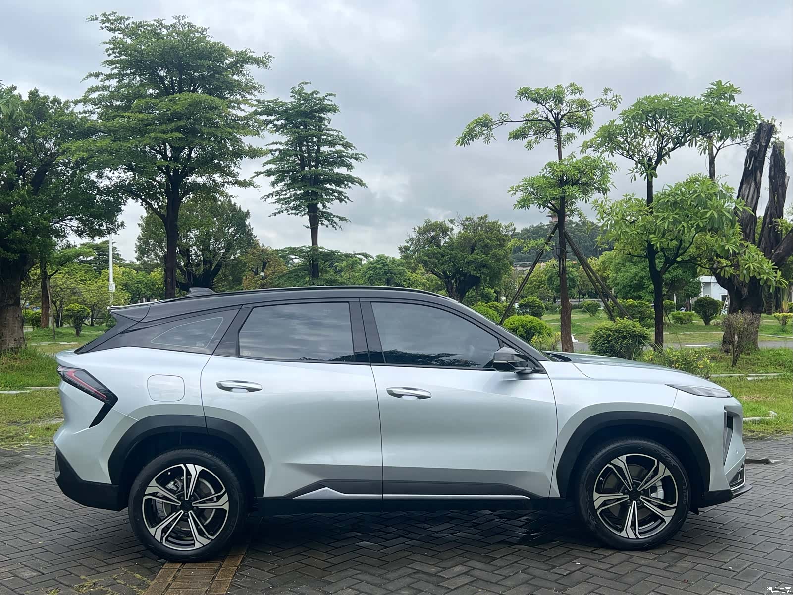 Geely Galaxy L7, 2025 4