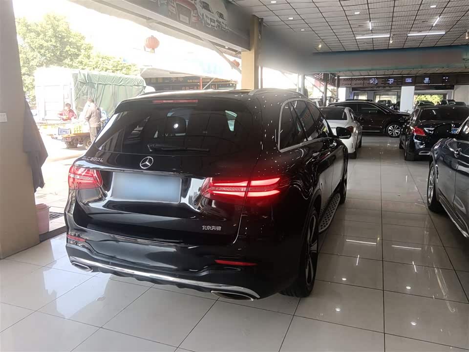 Mercedes-Benz GLC
