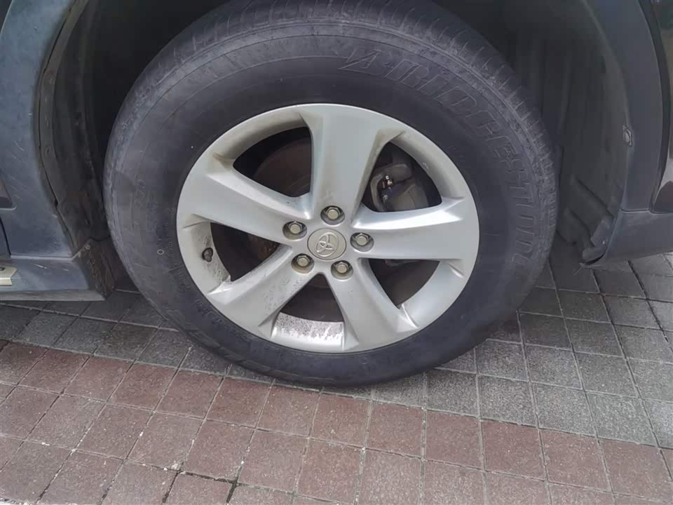 Toyota RAV4 Rongfang