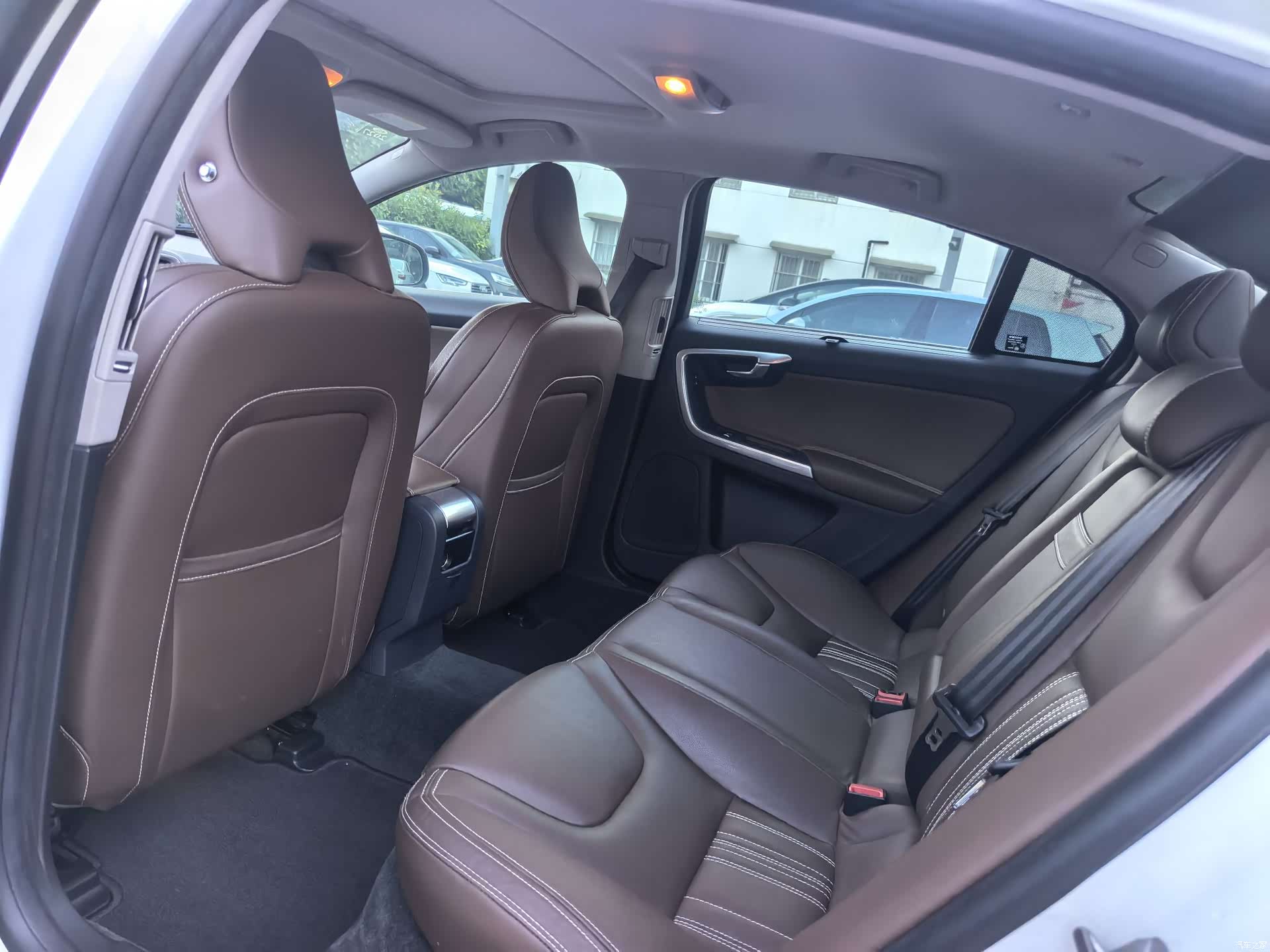 Volvo S60, 2015 12