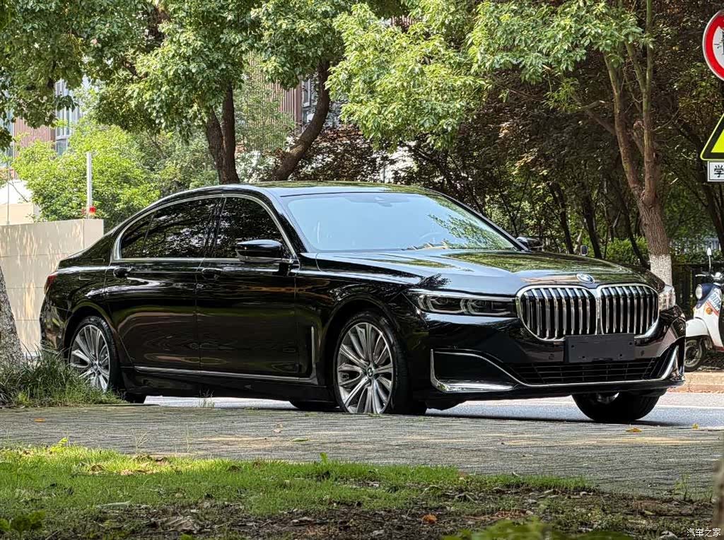 BMW 7 Series, 2021 2