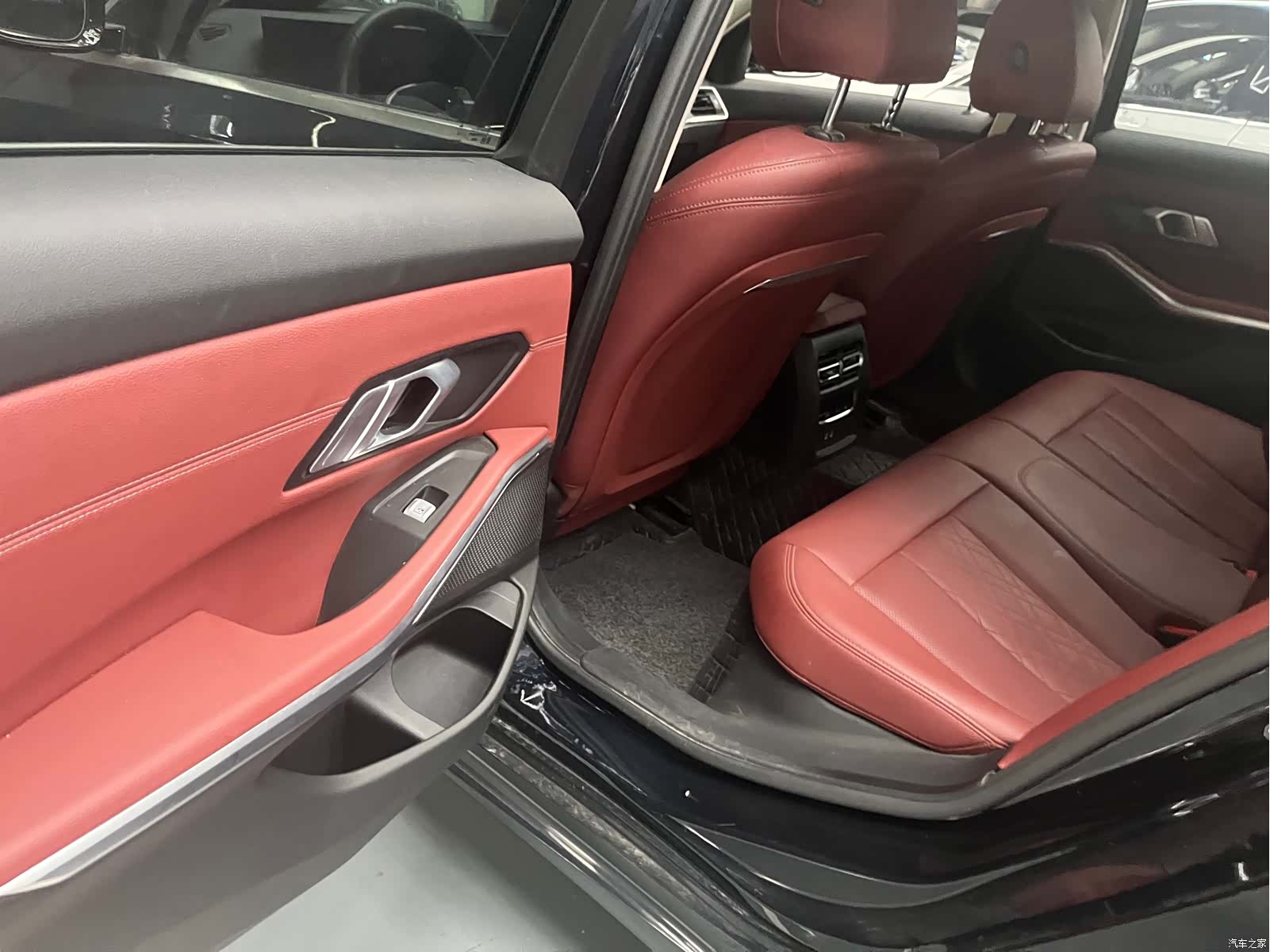 BMW 3 Series, 2020 все фото