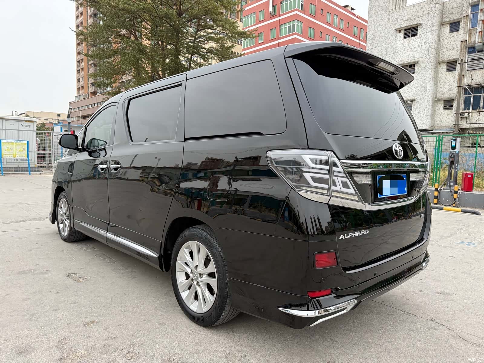 Toyota Alphard, 2014 9