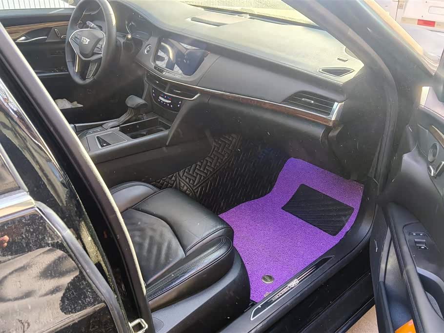 Cadillac CT6 PLUG-IN