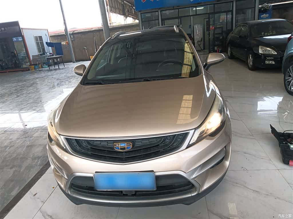 Geely Emgrand, 2018 3