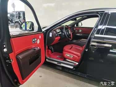 Rolls-Royce Ghost, 2018 все фото