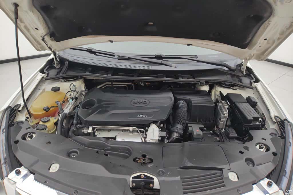 BYD G5, 2016 10