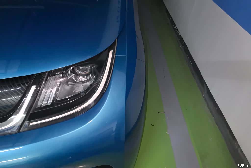 BYD Dolphin, 2022 все фото