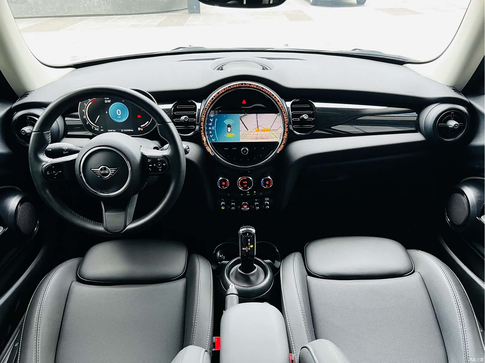 Mini Cooper, 2022 все фото