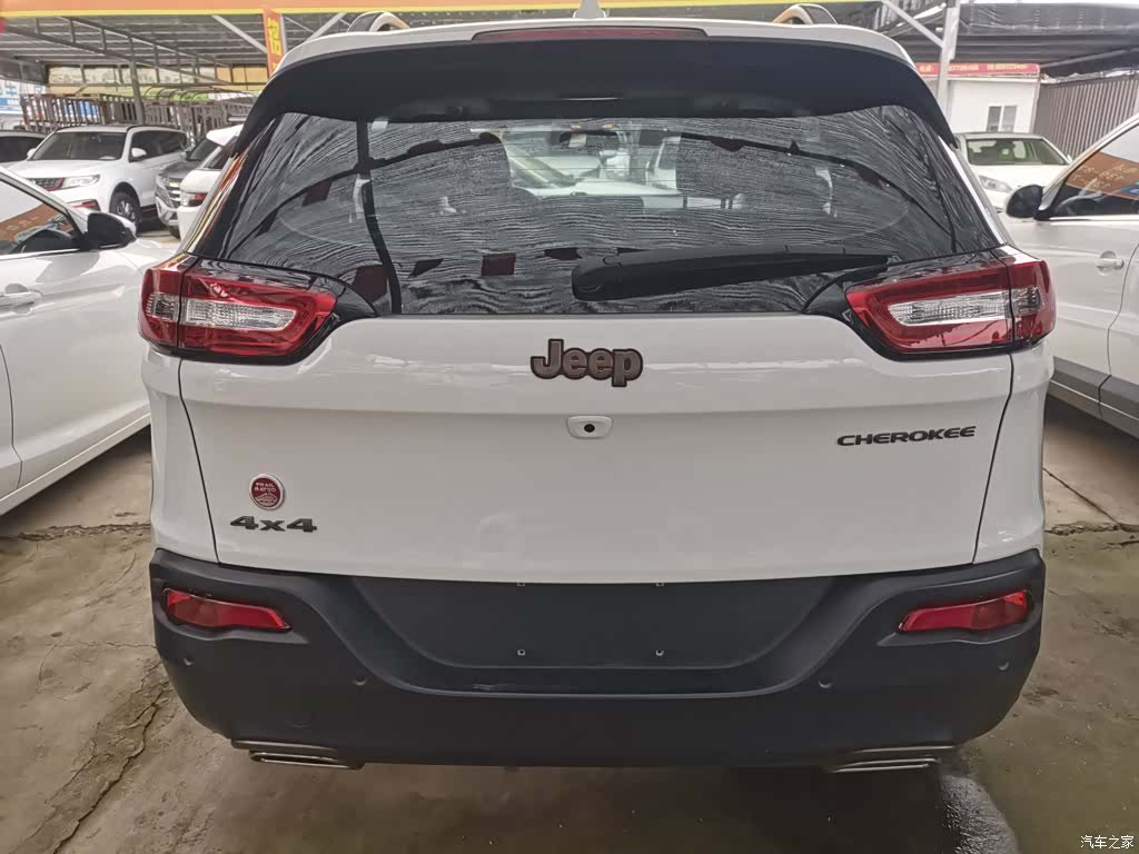 Jeep Cherokee, 2017 9