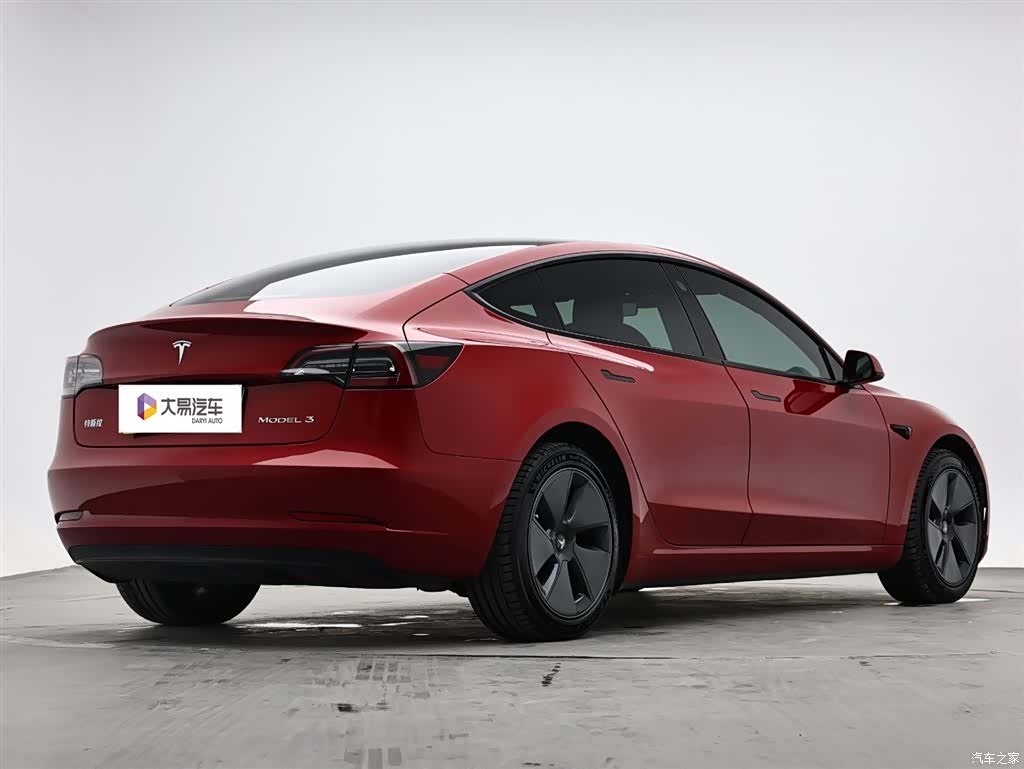 Tesla Model 3, 2021 4