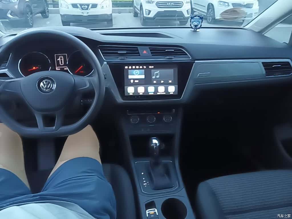 Volkswagen L, 2017 10