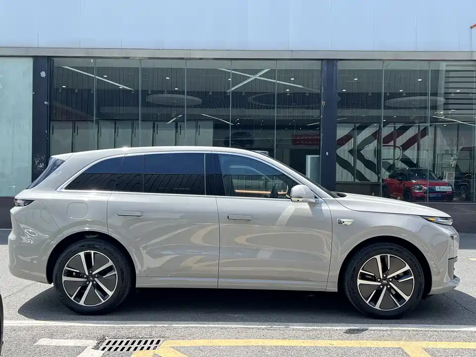 Li Auto Ideal L6