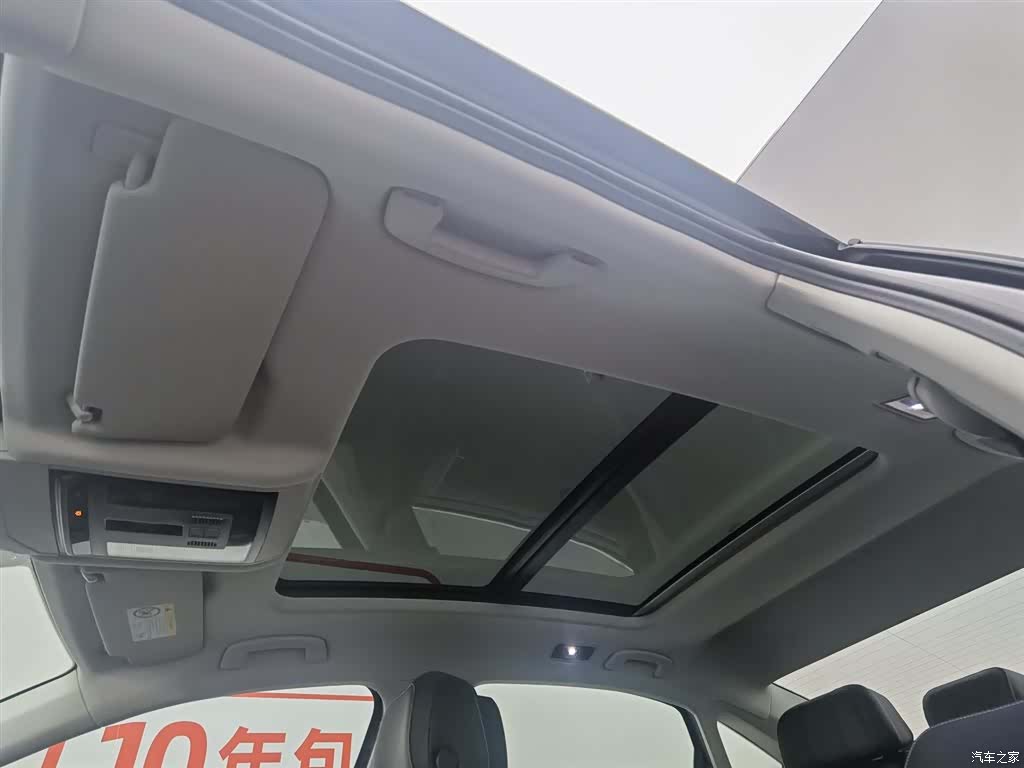 Volkswagen Passat, 2023 14