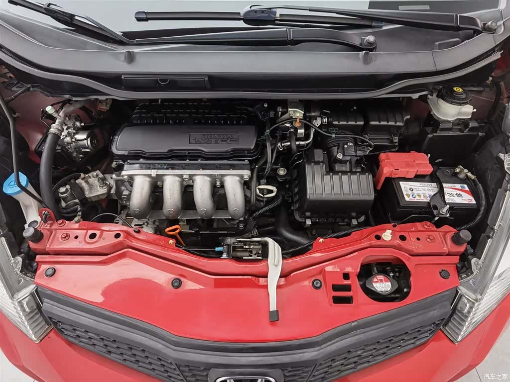 Honda Fit, 2014 6