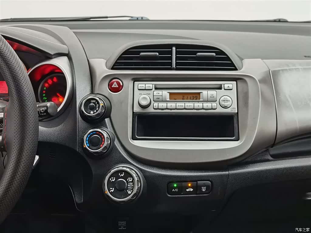 Honda Fit, 2014 12