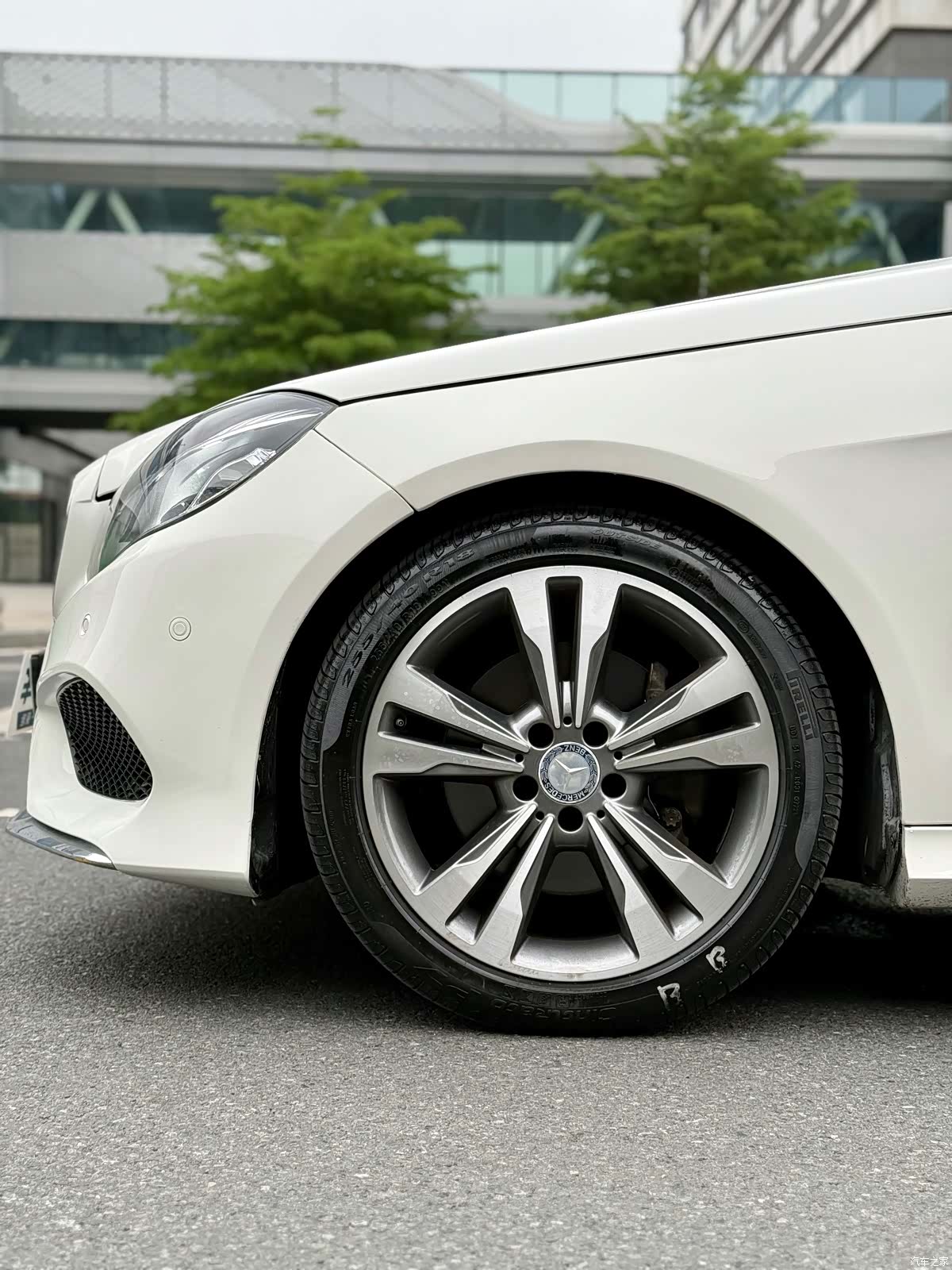 Mercedes-Benz E-Class, 2016 9
