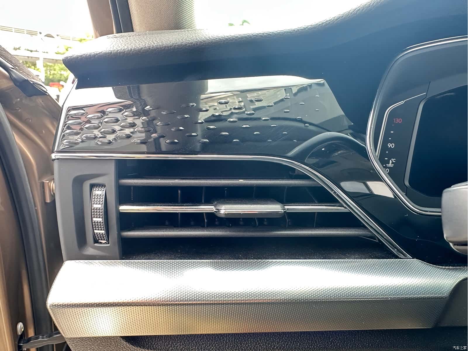 Volkswagen Passat, 2022 18