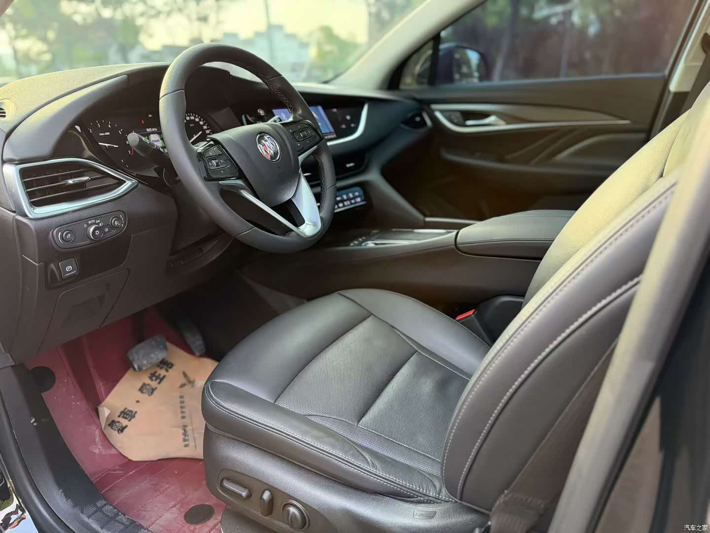 Buick Enclave, 2021 все фото